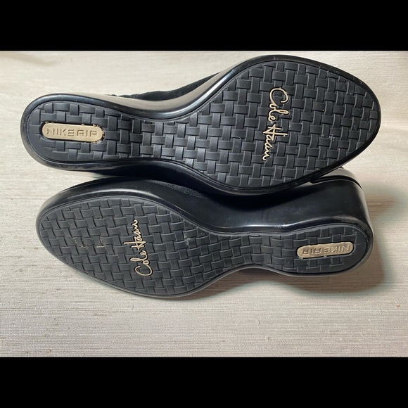 6M Cole Haan Black Suede Short Calf Boot/Bootie - Picture 4 of 4